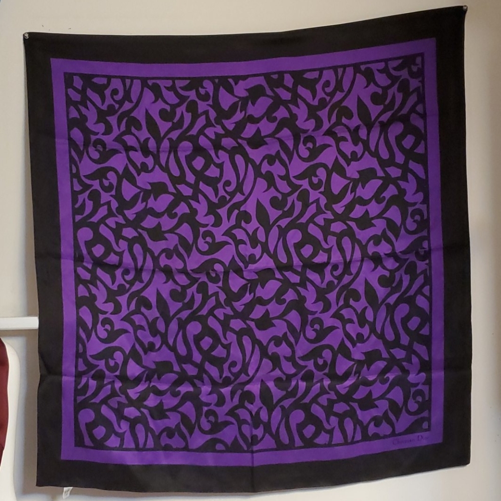 Christian Dior Ladies Slik Scarf. - Picture 14 of 16